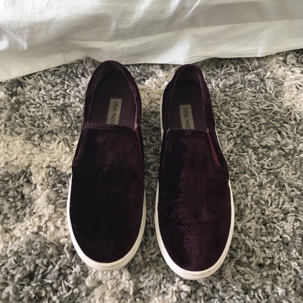 Steve Madden Slip Ons